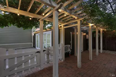 2064 Alameda Avenue, Alameda, CA 94501 - Photo 57