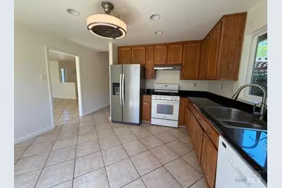 16756 Greenridge Road, Hidden Valley Lake, CA 95467 - Photo 11