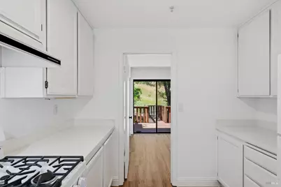 1162 Redwood Boulevard, Novato, CA 94920 - Photo 13