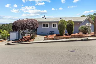37 Truman Dr, Novato, CA 94947 - Photo 3
