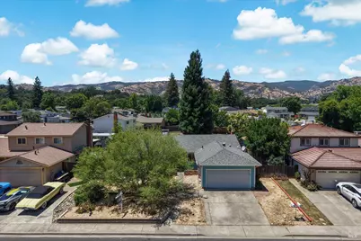 106 Northpark Drive, Vacaville, CA 95688 - Photo 57