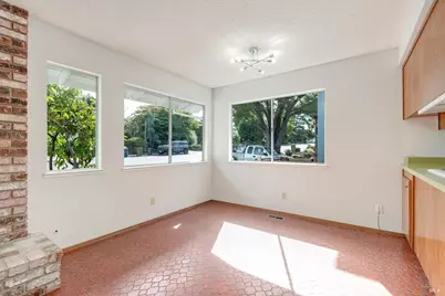1298 W K Street, Benicia, CA 94510 - Photo 11