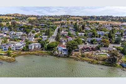 1298 W K Street, Benicia, CA 94510 - Photo 47