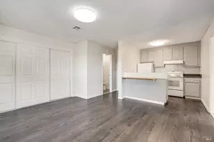 1298 W K St, Benicia, CA 94510 - Photo 35