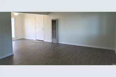 347 E Robles Avenue, Santa Rosa, CA 95407 - Photo 5