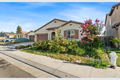 1515 Tuskegee Court, Dixon, CA 95620 - Photo 3