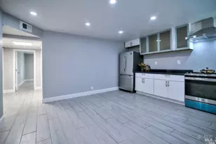 22 Fairfax St, San Rafael, CA 94901 - Photo 3