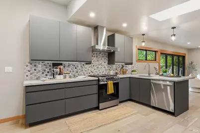 5830 Cuneo Court, Santa Rosa, CA 95401 - Photo 9