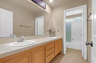 2874 Conifer Dr, Fairfield, CA 94533 - Photo 35