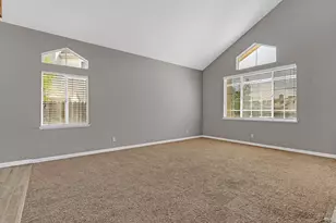 2874 Conifer Dr, Fairfield, CA 94533 - Photo 11