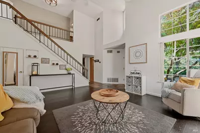 330 Summerfield Drive, Vacaville, CA 95687 - Photo 3