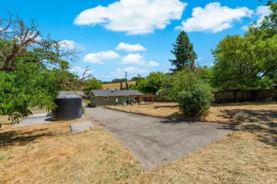 2131 1st Avenue, Napa, CA 94558 - Photo 35