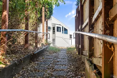 198 Cazneau Avenue #B, Sausalito, CA 94965 - Photo 21