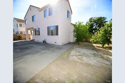 305 Mayfield Circle, Suisun City, CA 94585 - Photo 35