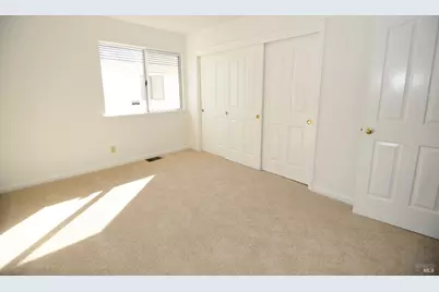 305 Mayfield Circle, Suisun City, CA 94585 - Photo 25