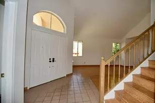 305 Mayfield Cir, Suisun City, CA 94585 - Photo 9