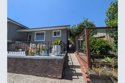 211 Hill Boulevard, Petaluma, CA 94952 - Photo 3