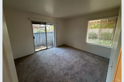 86 Villa Circle, Fairfield, CA 94533 - Photo 11