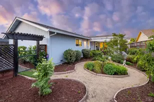 3723 Crestview Dr, Santa Rosa, CA 95403 - Photo 5