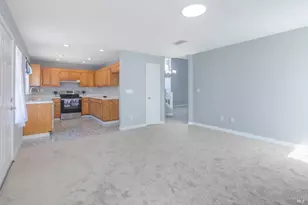 811 Bay St, Suisun City, CA 94585 - Photo 13