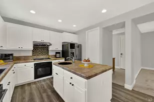 518 Canterbury Cir, Vacaville, CA 95687 - Photo 27