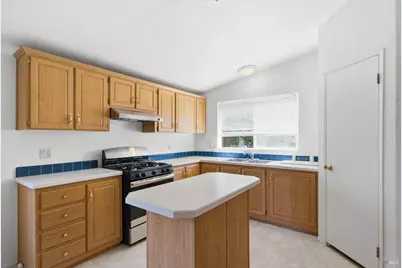 4016 Walker Avenue, Santa Rosa, CA 95407 - Photo 33