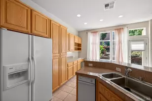 8605 Fountain Blue Ct, Vallejo, CA 94591 - Photo 13