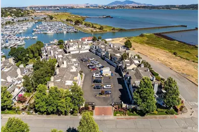 232 E 2nd Street, Benicia, CA 94510 - Photo 23