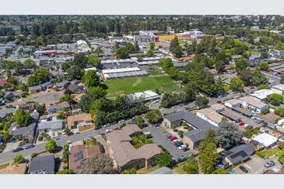 980 Sunset Avenue, Santa Rosa, CA 95407 - Photo 9