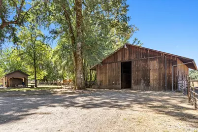 24800 Mendocino Pass Road, Covelo, CA 95428 - Photo 21