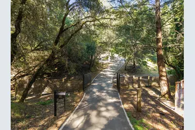 5221 Gates Road, Santa Rosa, CA 95404 - Photo 27