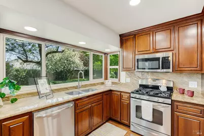 1360 Hemingway Court, Dixon, CA 95620 - Photo 13