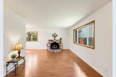 1360 Hemingway Court, Dixon, CA 95620 - Photo 7