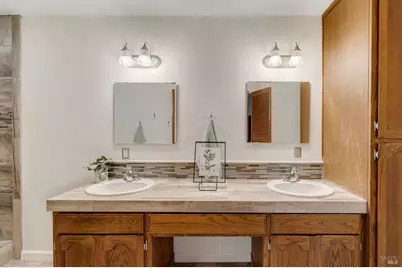 1360 Hemingway Court, Dixon, CA 95620 - Photo 37