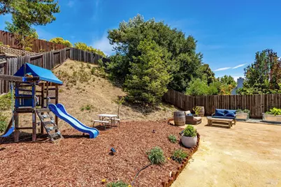 412 Arrowhead Court, Vallejo, CA 94589 - Photo 53