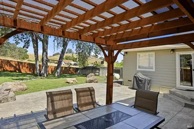 1090 Penelope Court, Lakeport, CA 95453 - Photo 15