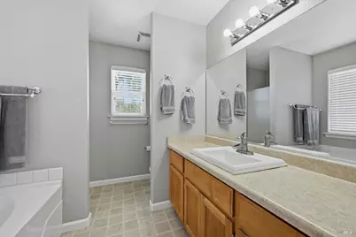 1090 Penelope Court, Lakeport, CA 95453 - Photo 9