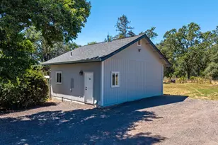 9017 Colony Dr, Redwood Valley, CA 95470 - Photo 23