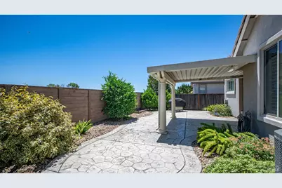 3001 Red Maple Court, Vacaville, CA 95687 - Photo 67