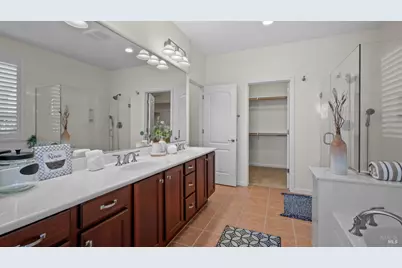 3001 Red Maple Court, Vacaville, CA 95687 - Photo 39