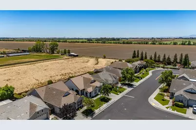 3001 Red Maple Court, Vacaville, CA 95687 - Photo 81