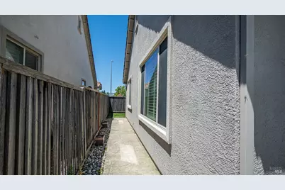 3001 Red Maple Court, Vacaville, CA 95687 - Photo 63