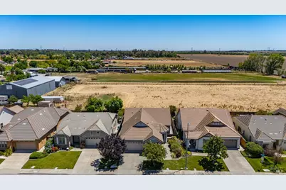 3001 Red Maple Court, Vacaville, CA 95687 - Photo 79