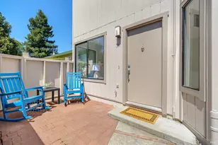 56 Dockside Cir, San Rafael, CA 94903 - Photo 3