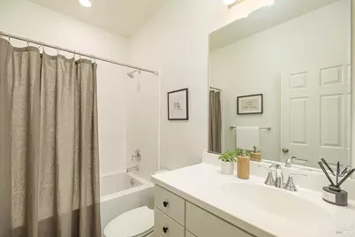 504 Ruby Street, Petaluma, CA 94952 - Photo 9