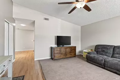 4526 Hillview Court, Rohnert Park, CA 94928 - Photo 5