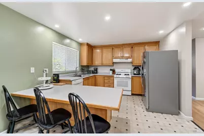 4526 Hillview Court, Rohnert Park, CA 94928 - Photo 7