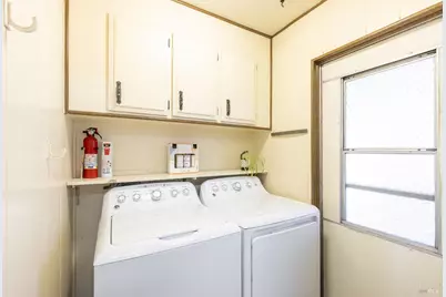 237 Petaluma Way, Petaluma, CA 94954 - Photo 19