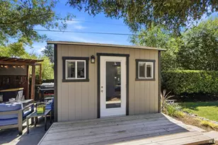 2205 Hillside Dr, Santa Rosa, CA 95404 - Photo 29