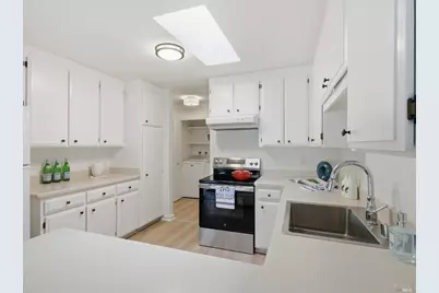 23 Oakcrest Drive, San Rafael, CA 94903 - Photo 7
